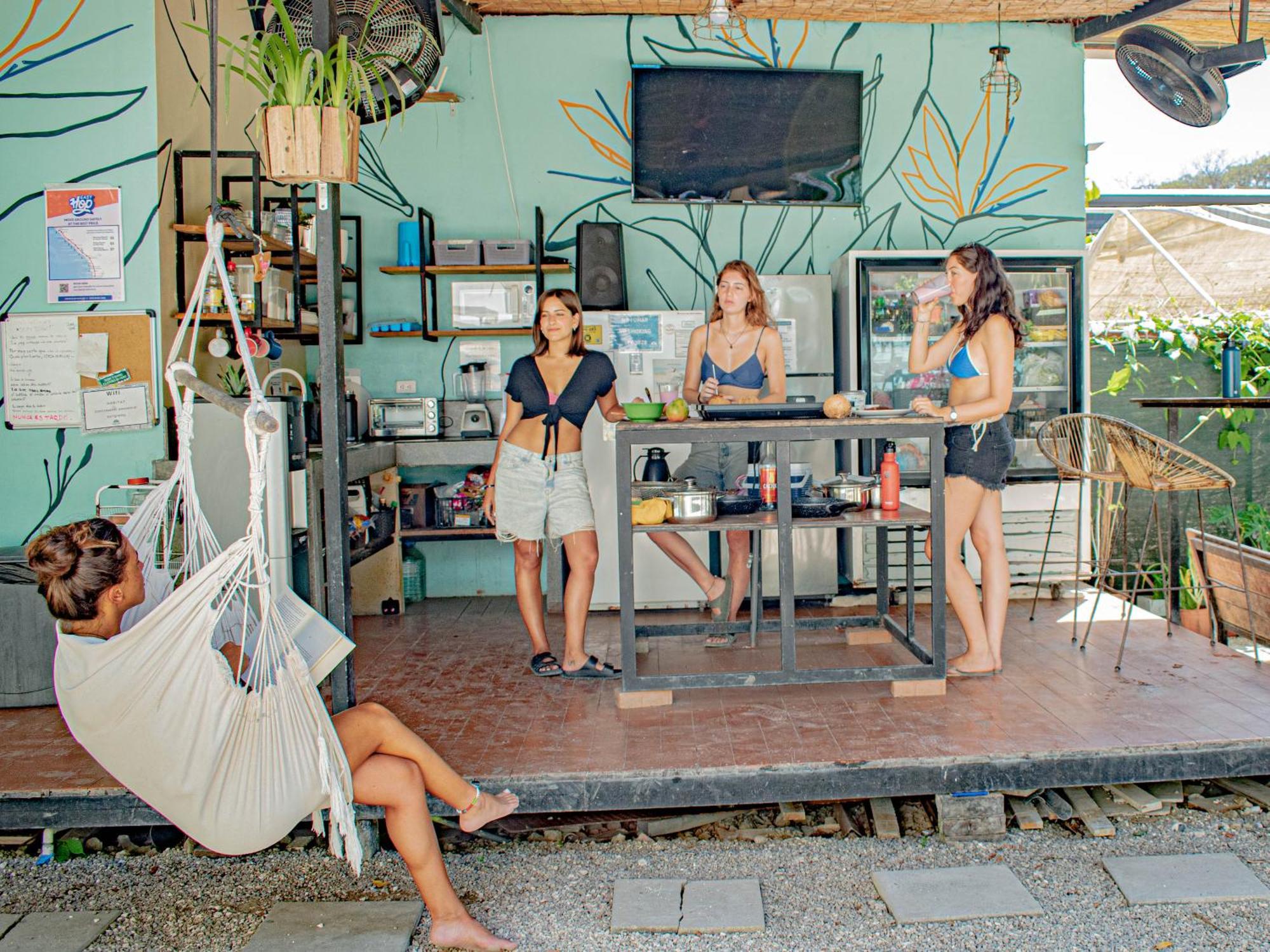 Habitat Surf Glamp Hotel Playa Santa Teresa  Exterior photo